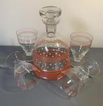 Retro Karaf + 4 glazen Rood en Witte stippen, Enlèvement ou Envoi, Autres types