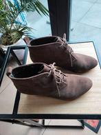Veterlaarsjes.maat 38.50.Merk Clarks in daim., Ophalen of Verzenden, Zo goed als nieuw