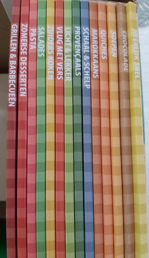 49 kookboeken voor 10 euro, Boeken, Kookboeken, Zo goed als nieuw, Voorgerechten en Soepen, Hoofdgerechten, Tapas, Hapjes en Dim Sum