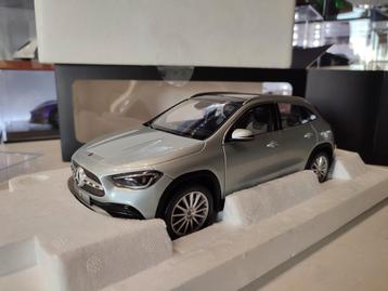 Mercedes GLA 1/18 Z-model beschikbaar voor biedingen