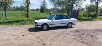 Bmw e30 320i cabrio, Autos, Cuir, Achat, Cabriolet, Boîte manuelle