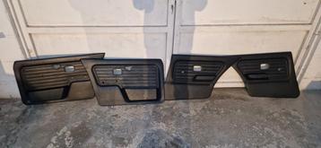 bmw e30 sedan zwarte deurpanelen  beschikbaar voor biedingen