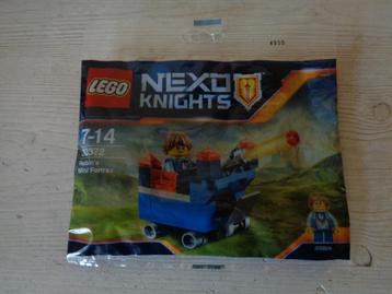 LEGO NEXO KNIGHTS 30372 Robin’s Mini Fortrex (polybag)