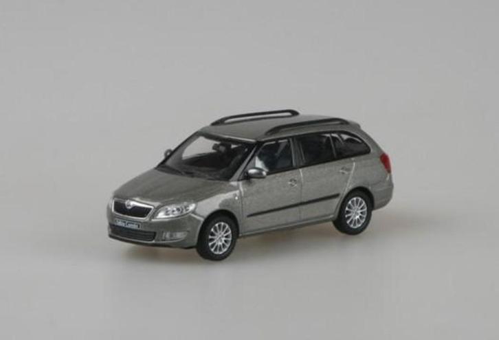 Skoda Fabia Combi Cappuccino, Hobby & Loisirs créatifs, Voitures miniatures | Échelles Autre, Neuf, Voiture, Envoi