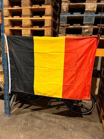 Belgische vlag -  100x70 cm – Polyester – Sterk & Weerbesten beschikbaar voor biedingen