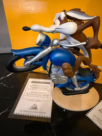 Coyote van Road Runner op Motorcycle-Demons Merveilles-RAR beschikbaar voor biedingen