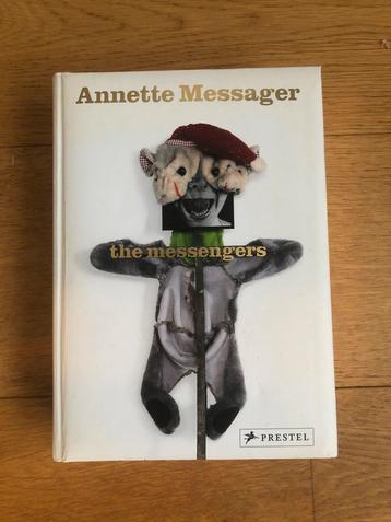 Anette Messager «  the messengers » disponible aux enchères