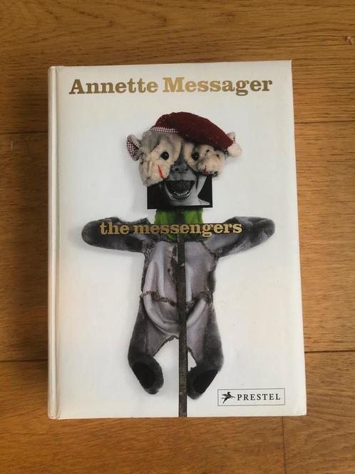 Anette Messager «  the messengers », Livres, Art & Culture | Arts plastiques, Comme neuf