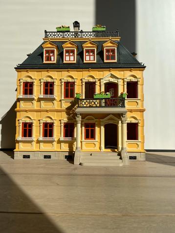 Playmobil  5301 - Een Prachtig Groot Nostalgisch Poppenhuis beschikbaar voor biedingen