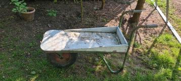 Bloemenwagen beschikbaar voor biedingen