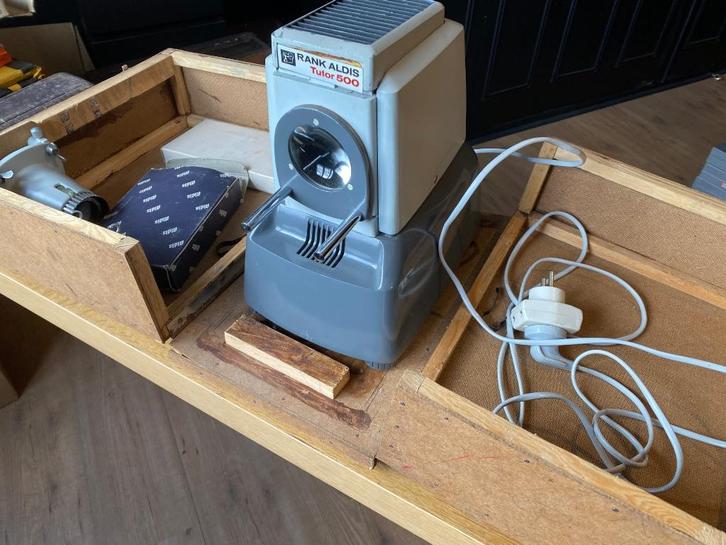 Vintage Dias-projector: RANK ALDIS TULOR 500, Audio, Tv en Foto, Diaprojectoren, Gebruikt, Ophalen of Verzenden