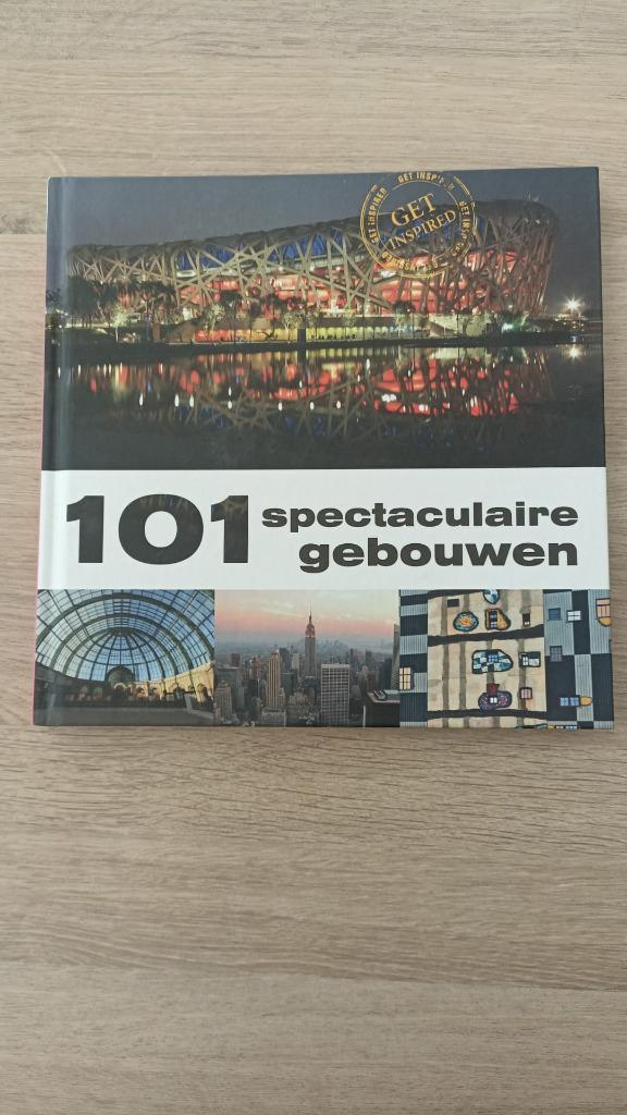101 spectaculaire gebouwen, Boeken, Kunst en Cultuur | Architectuur, Zo goed als nieuw, Architectuur algemeen, Ophalen of Verzenden