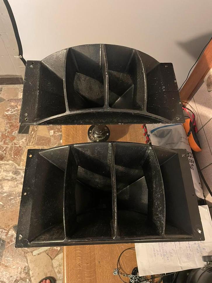 Deux haut médium rcf plus horne, Audio, Tv en Foto, Luidsprekerboxen, Gebruikt, Overige typen, Overige merken, Ophalen