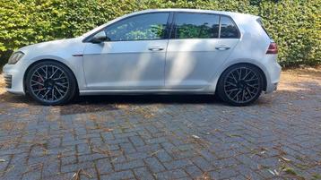 Golf GTI Performance 2.0 TSI, Autos, Achat, 1402 kg, Euro 6, Capteur de lumière