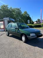 Peugeot 205 génération 1,4 i 3 portes, Boîte manuelle, Vitres électriques, 5 places, Vert