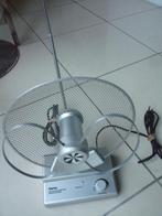 Versterkte tv-antenne voor binnen voor VHF/UHF/FM, Ophalen of Verzenden, Zo goed als nieuw