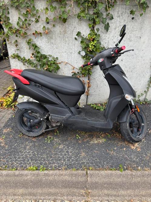 Kymco Agility 50cc 4takt zonder motorblok + LeoVince uitlaat, Fietsen en Brommers, Scooters | Kymco, Gebruikt, Agility, Klasse B (45 km/u)