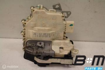 Deurslot RV (bijrijderskant) Audi A6 4G Sedan 8J1837016 beschikbaar voor biedingen