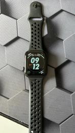Apple Watch Nike SE 44mm Model: A2352, Comme neuf, Noir, Apple Watch, La vitesse