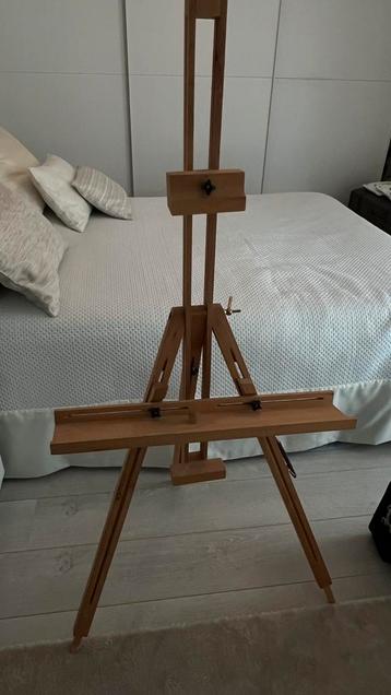 Schildersezel beschikbaar voor biedingen
