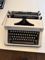 Typemachine uit de jaren 70, Diversen, Typemachines, Ophalen, Zo goed als nieuw