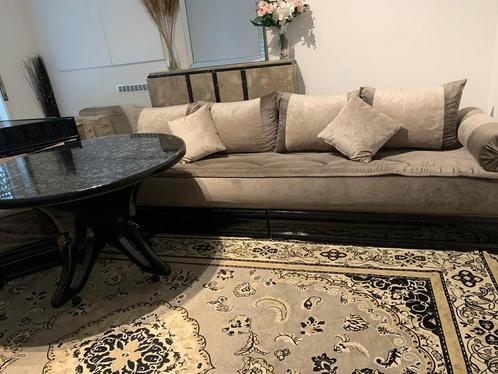 Complete Marokkaanse zithoek met tafel, Huis en Inrichting, Zetels | Complete zithoeken, Nieuw, Ophalen