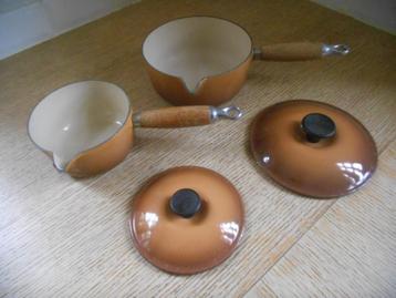 Le Creuset 2 braadpannen + 2 deksels (gietijzeren braadpan)  beschikbaar voor biedingen