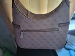 Handtas Guess nieuwstaat met bescherm bag, Handtassen en Accessoires, Ophalen, Nieuw, Beige, Handtas