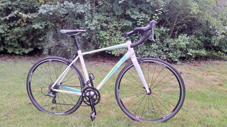 Racefiets Liv - Avail (wit, Medium), Fietsen en Brommers, Fietsen | Racefietsen, Gebruikt, Dames, Overige merken, 15 tot 20 versnellingen