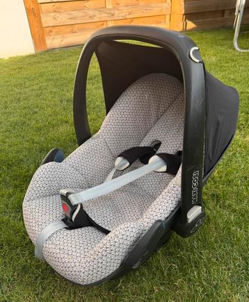 Maxi-Cosi Pebble + ISOFIX 360 draaibare basis