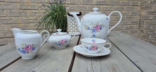 Tijdloos & Elegant: Prachtige Vintage Porseleinen Theeset, Huis en Inrichting, Keuken | Servies, Gebruikt, Compleet servies, Overige stijlen