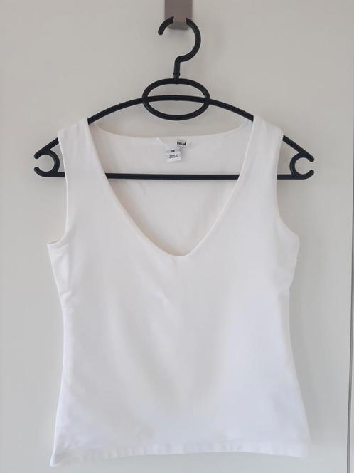 Wit topje H&M Maat Medium., Kleding | Dames, Topjes, Zo goed als nieuw, Maat 38/40 (M), Wit, Zonder mouw, Ophalen of Verzenden