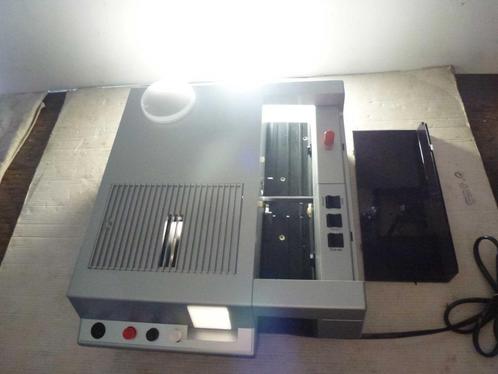 Projecteur pour dias SEARS type P623 (USA ) - parfait état, Audio, Tv en Foto, Diaprojectoren, Nieuw, Ophalen of Verzenden