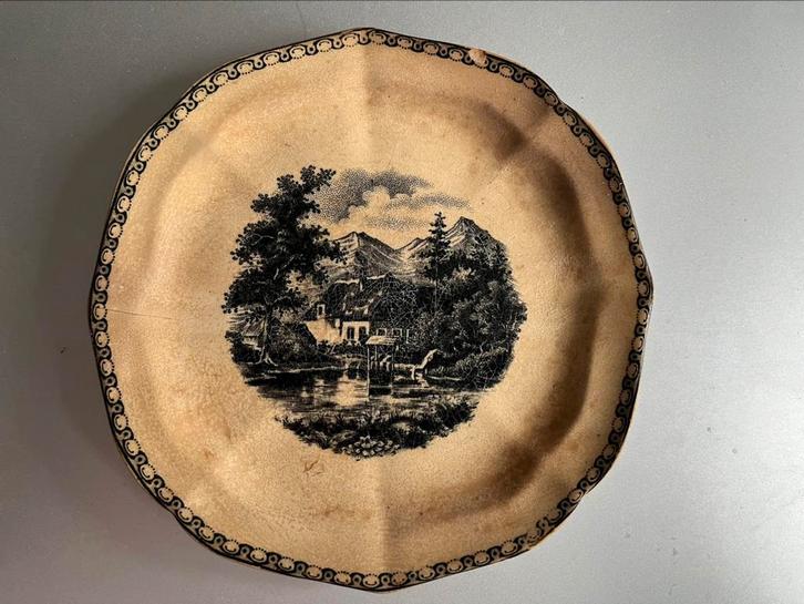 Antiek bordje Société Céramique Maastricht Landschap, Antiek en Kunst, Antiek | Overige Antiek, Verzenden