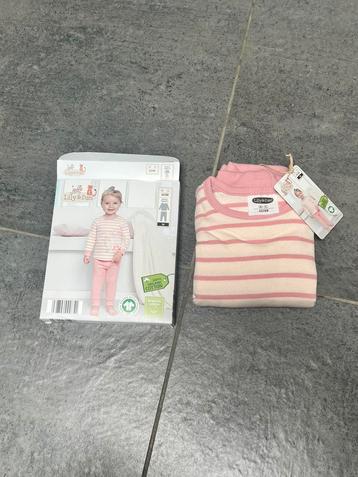 Ensemble NEUF beschikbaar voor biedingen