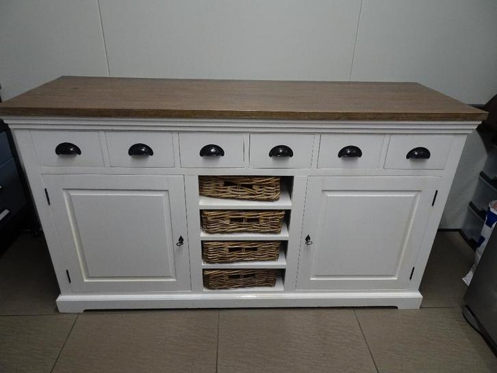 bijna nieuwe dressoir hard hout geen spaanplaat, Maison & Meubles, Armoires | Dressoirs, Comme neuf, 150 à 200 cm, 50 à 75 cm