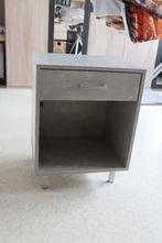 Klein kastje, Enlèvement, Comme neuf