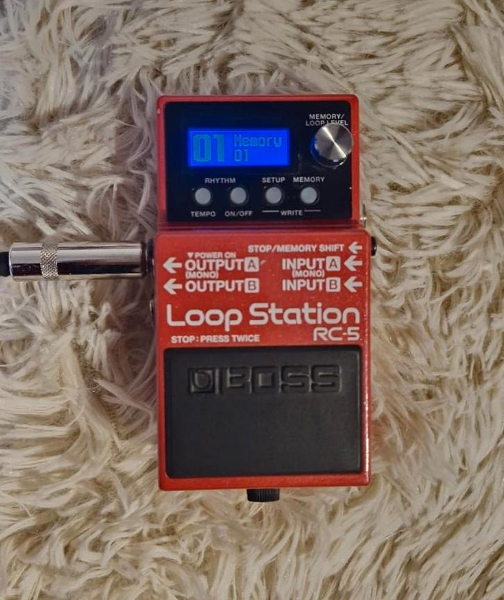 Boss RC-5 Loop Station – comme neuve – avec boitier 130€, Muziek en Instrumenten, Snaarinstrumenten | Gitaren | Elektrisch, Zo goed als nieuw