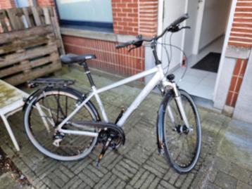 Herenfiets beschikbaar voor biedingen