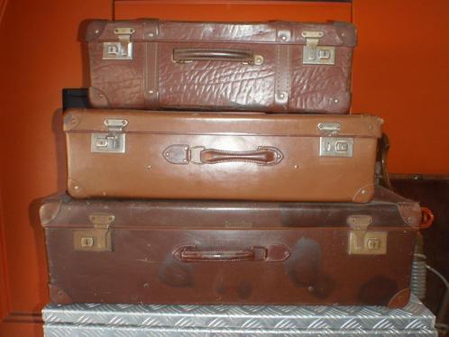3 RETRO KOFFERS=73.40CMX44CM=30EUR;59CMX35CM=25EUR,54CMC35CM, Hobby en Vrije tijd, Picknickmanden, Gebruikt, Ophalen