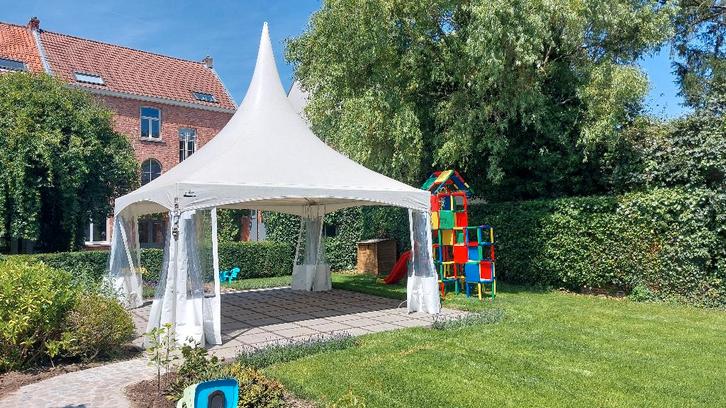 Verhuur van pagodetent 5 x 5 meter, Hobby en Vrije tijd, Feestartikelen | Verhuur, Zo goed als nieuw, Ophalen