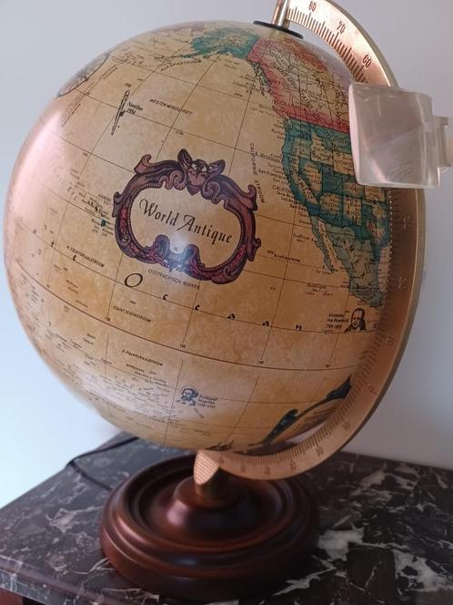 Vintage 'Scan Globe' - World Antique  (wereldbol met licht), Huis en Inrichting, Woonaccessoires | Wereldbollen, Zo goed als nieuw