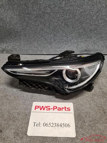 ALFA ROMEO STELVIO XENON KOPLAMP LINKS ORIGINEEL beschikbaar voor biedingen