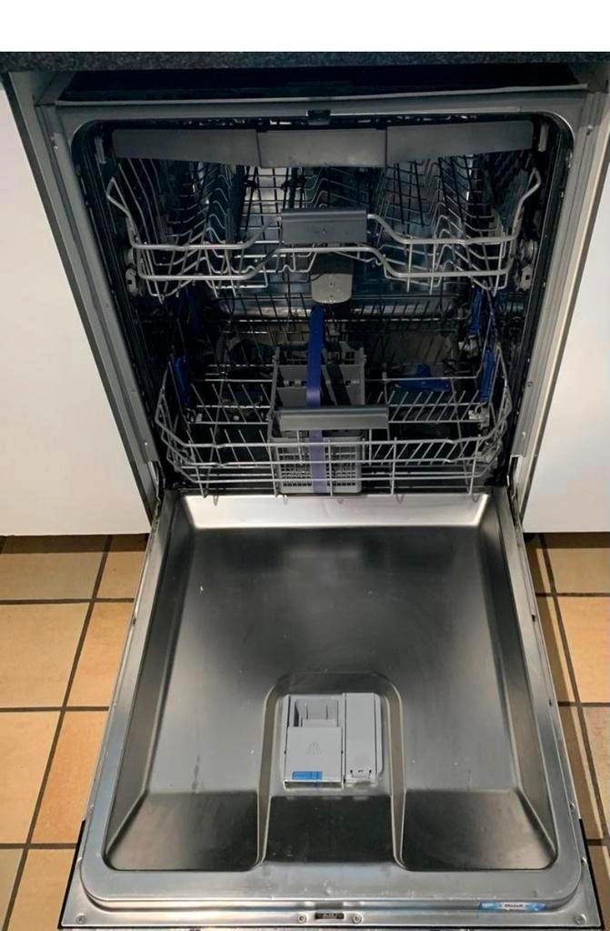 Lave vaisselle BEKO Mod DIN28420 de 6 ans, Electroménager, Lave-vaisselle, Utilisé, Encastré, 85 à 90 cm, 45 à 60 cm, 14 à 18 litres