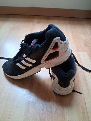 Adidas P40.5 sportschoenen beschikbaar voor biedingen