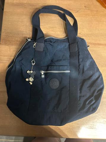 Sac d’école ou de voyage bleu marine beschikbaar voor biedingen
