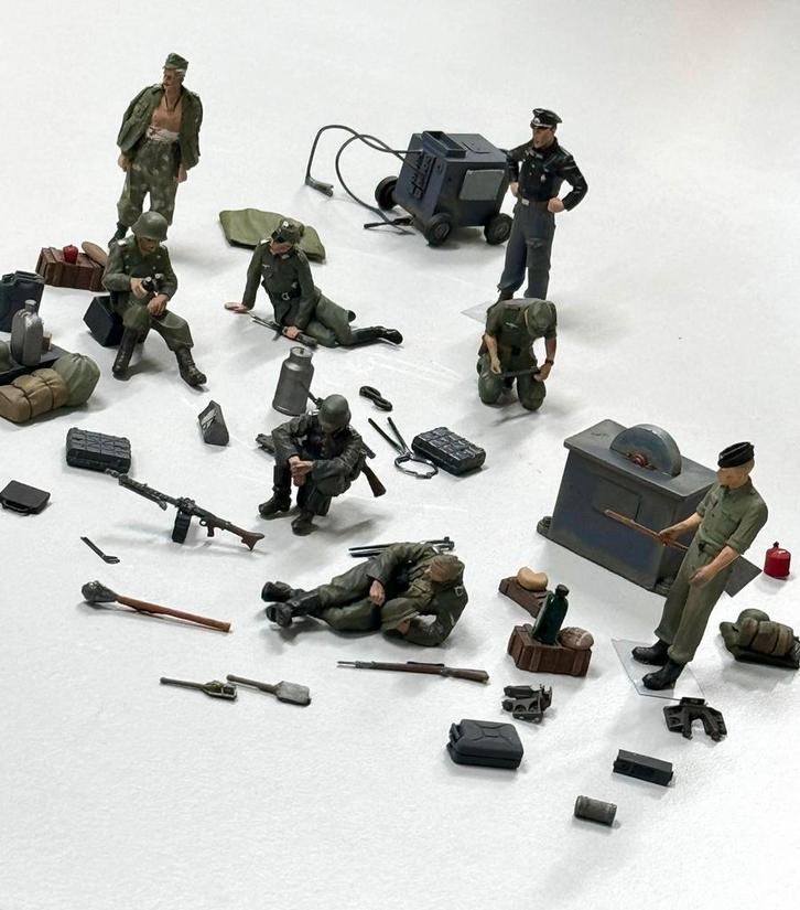 Figurines accessoires soldats 1:35 Armée militaire WWII WW2, Hobby & Loisirs créatifs, Modélisme | Figurines & Dioramas, Comme neuf