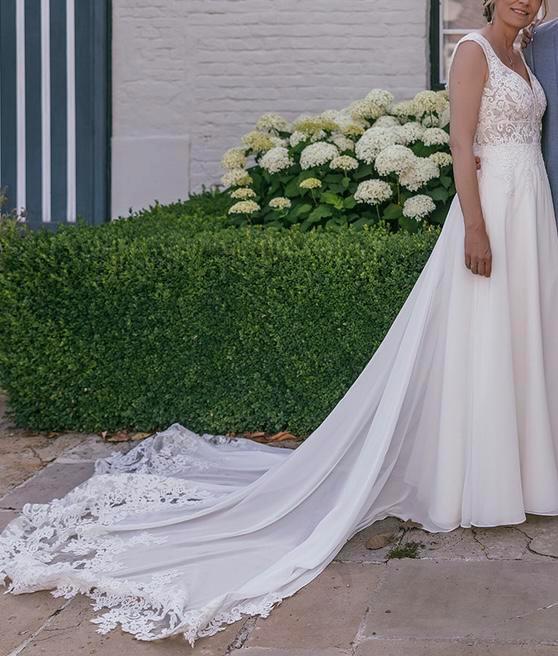 Trouwjurk Sincerity maat 38, Kleding | Dames, Trouwkleding en Trouwaccessoires, Zo goed als nieuw, Trouwjurk, Ophalen