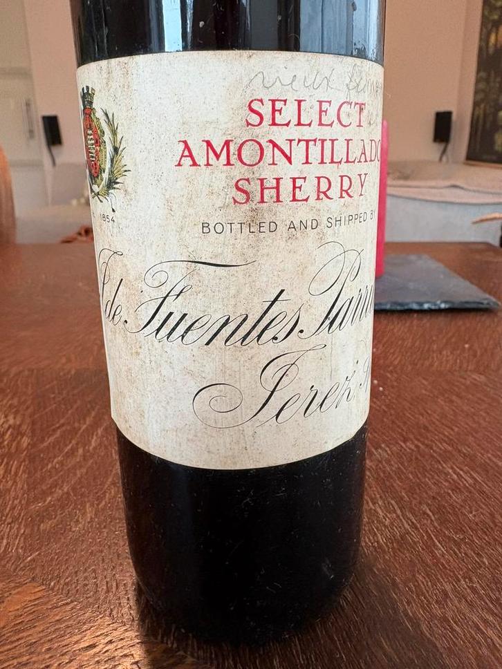 Oude Amontillado Sherry – Fuentes Parrilla – >30 jaar oud, Verzamelen, Wijnen, Zo goed als nieuw, Spanje, Ophalen