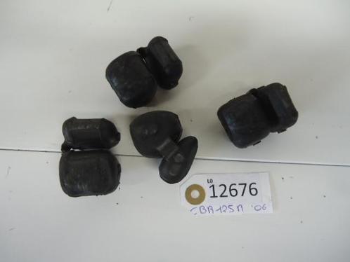 CBR125R 2004 - 2006 Honda Rubber Rubber kettingklok D1-21865, Motoren, Onderdelen | Honda